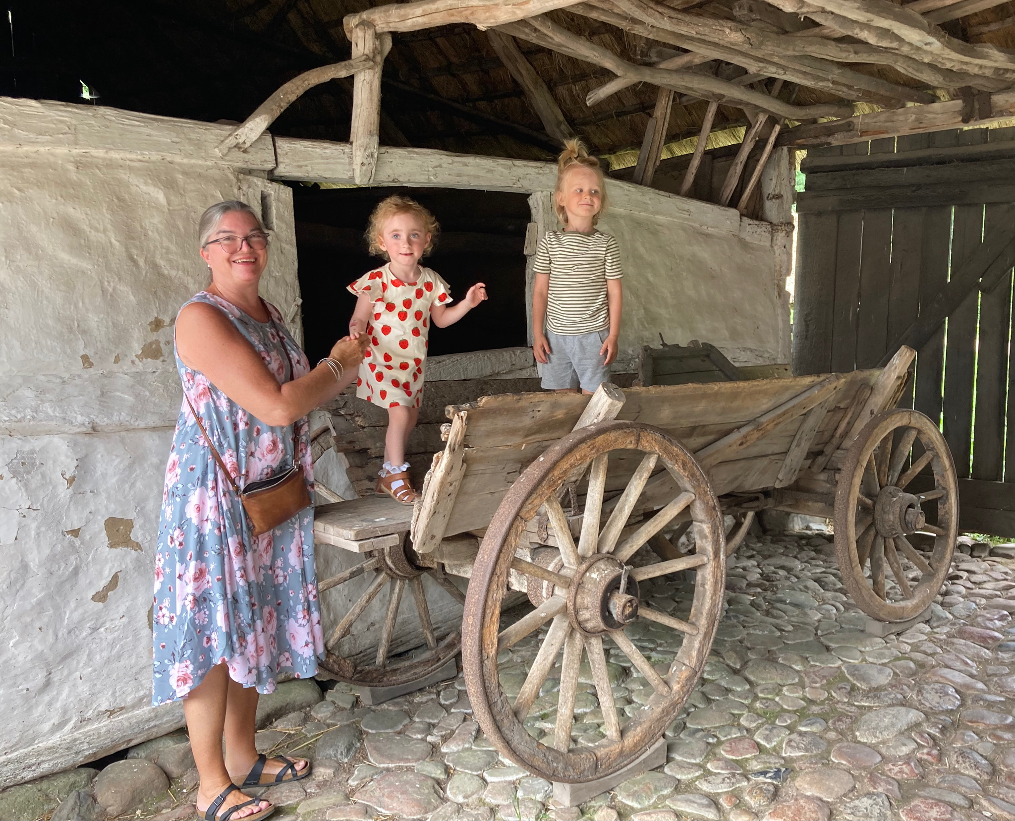 Mormor-farmor med Robert og Emilie