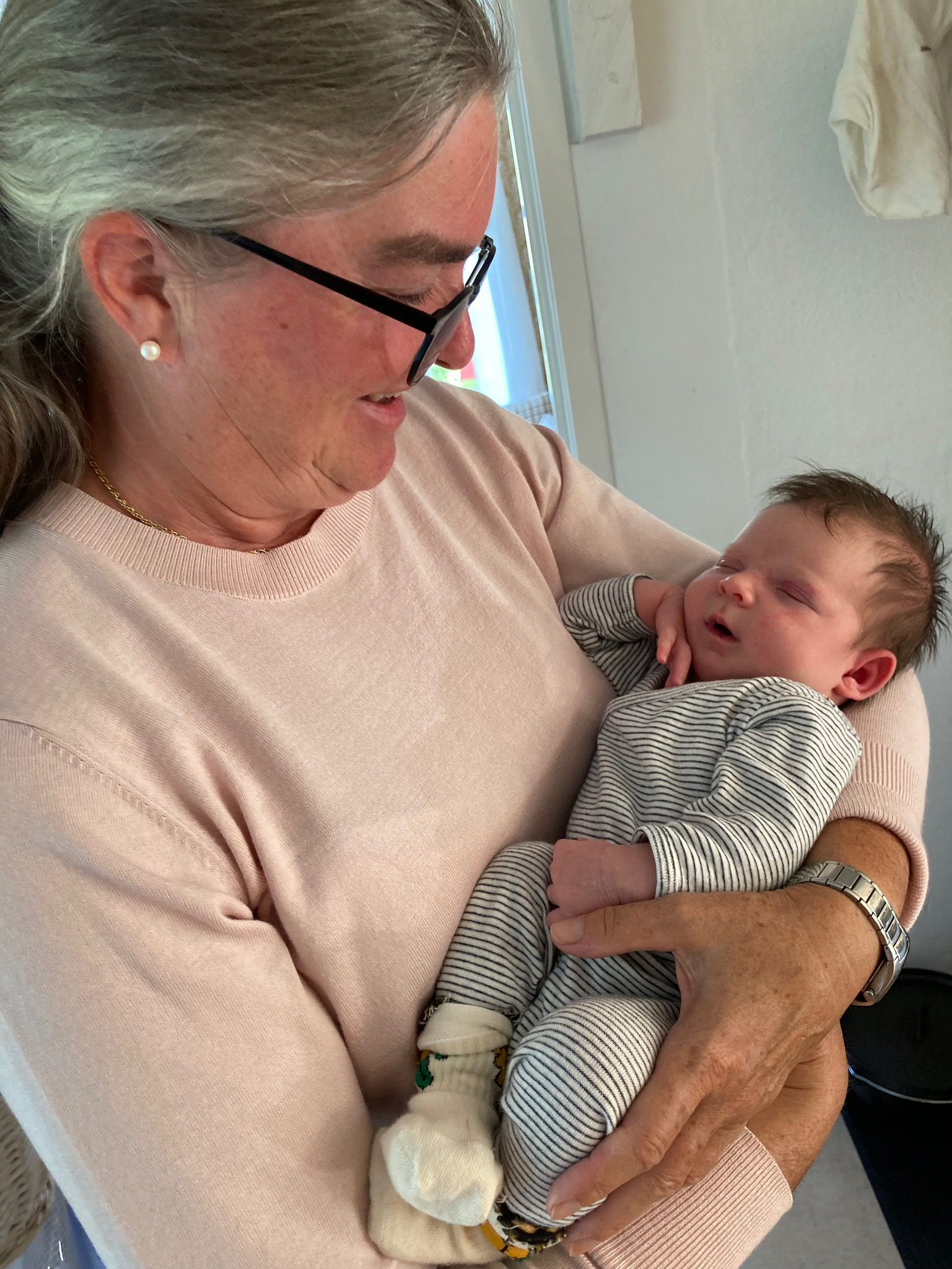 Mormor og lille Elin